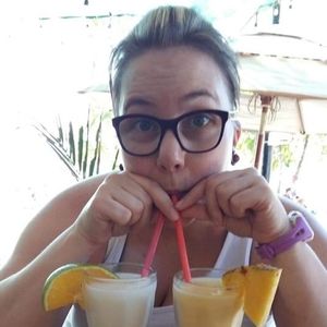 Meet your Posher, Dominique